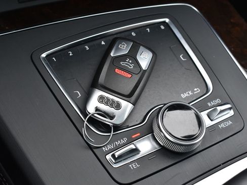 Used 2019 Audi Q5 2.0T Premium Plus w/ Premium Plus Package image 39