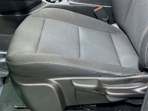 Used 2025 GMC Canyon Elevation w/ Convenience Package image 17