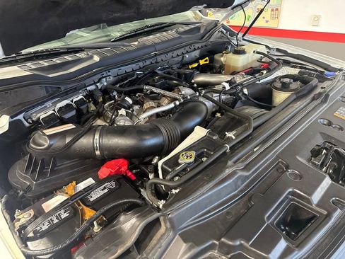 Used 2017 Ford F350 XL w/ Power Equipment Group AWD/4WD image 44