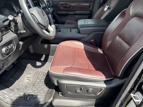Used 2025 RAM 1500 Limited AWD/4WD image 12