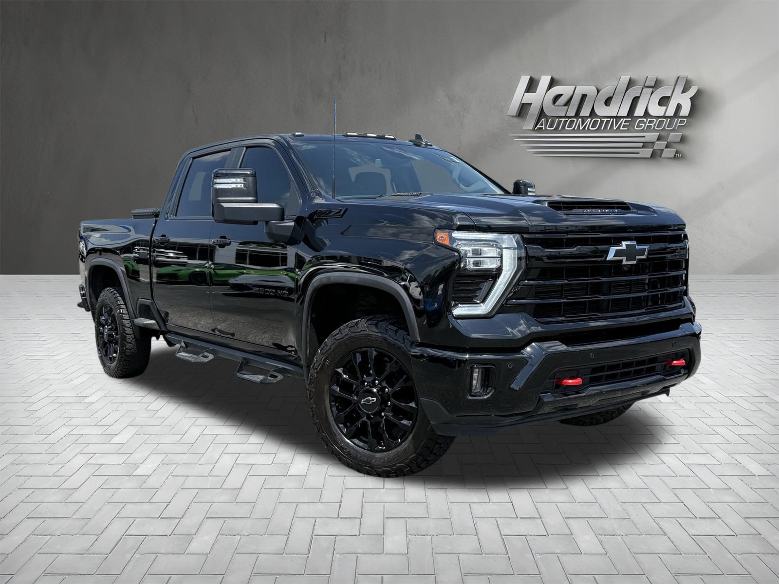 Used 2025 Chevrolet Silverado 2500 LT w/ Trail Boss Package AWD/4WD image 2