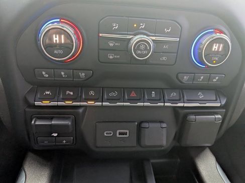 Used 2019 Chevrolet Silverado 1500 LTZ w/ LTZ Premium Package image 21