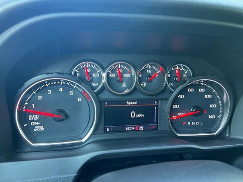 Used 2022 Chevrolet Silverado 1500 LT AWD/4WD image 25
