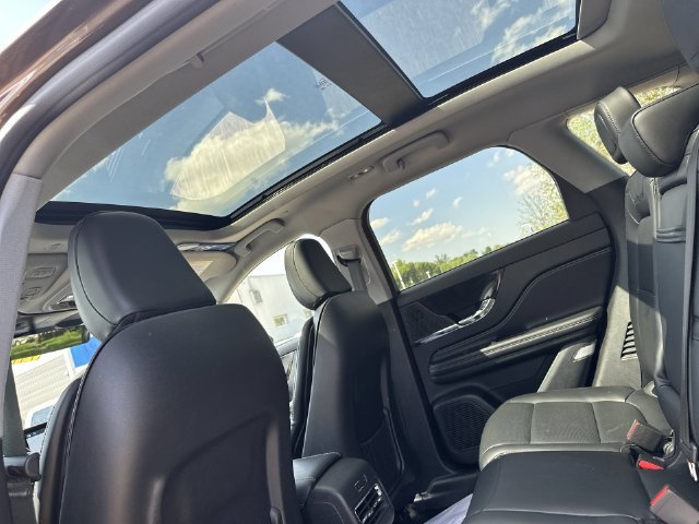 Used 2022 Lincoln Corsair Reserve w/ Sport Package AWD/4WD image 18