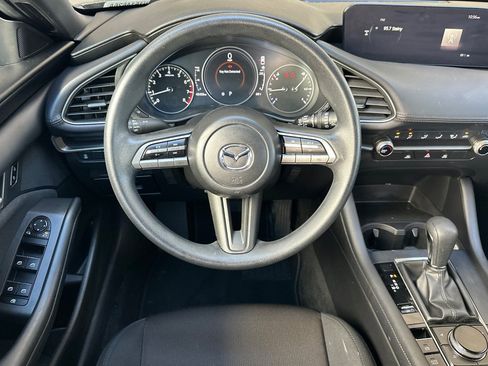 Used 2022 MAZDA MAZDA3 s image 16