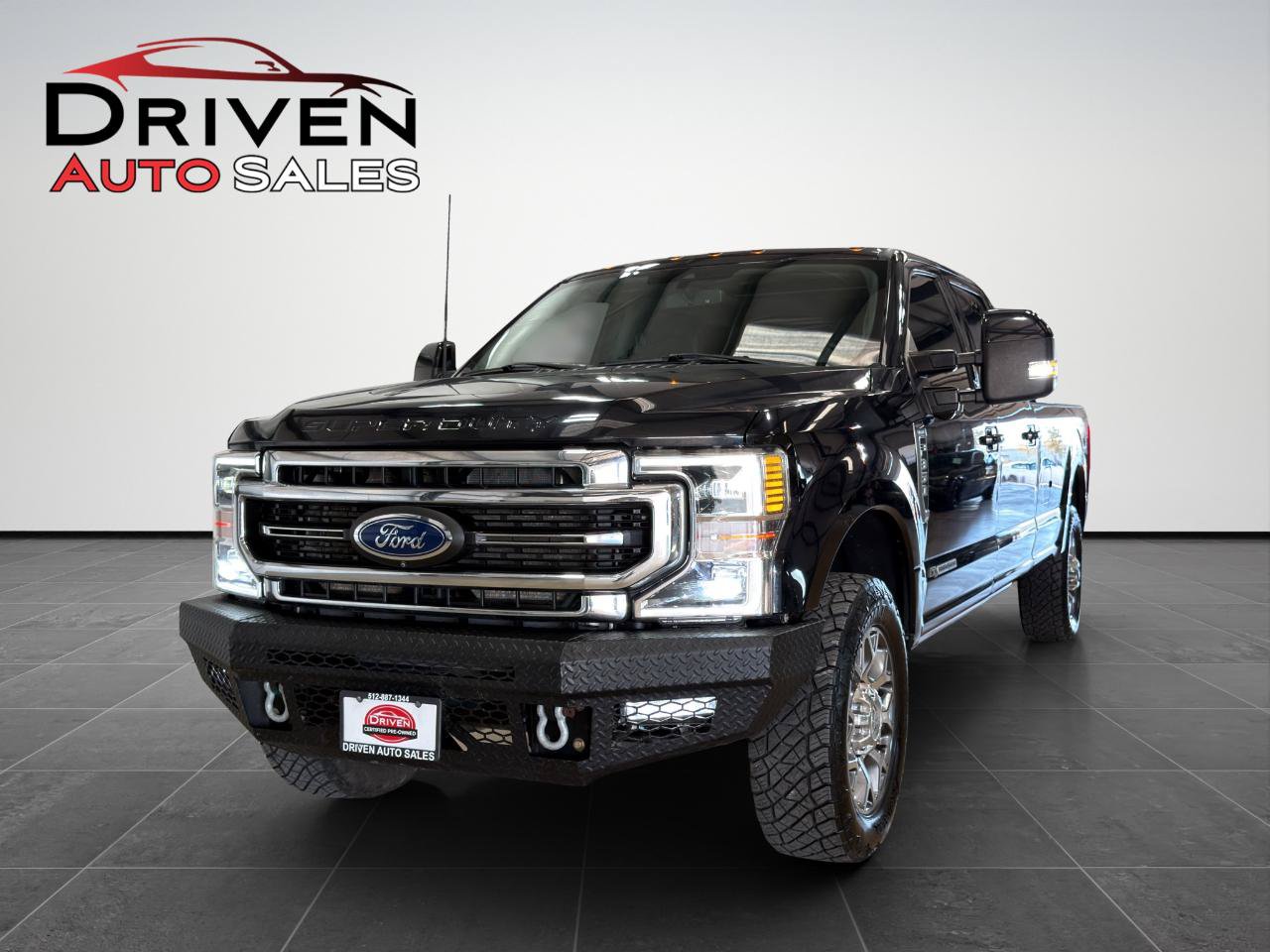 Used 2021 Ford F350 Lariat w/ Lariat Ultimate Package AWD/4WD image 2