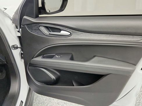 Used 2022 Alfa Romeo Stelvio Sprint image 25