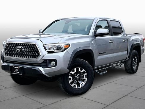 Used 2018 Toyota Tacoma TRD Off-Road image 35