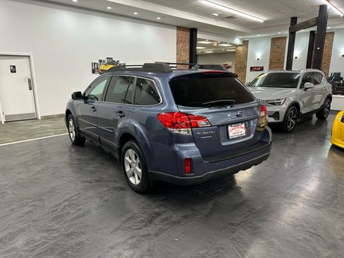 Used 2014 Subaru Outback 2.5i Limited image 7
