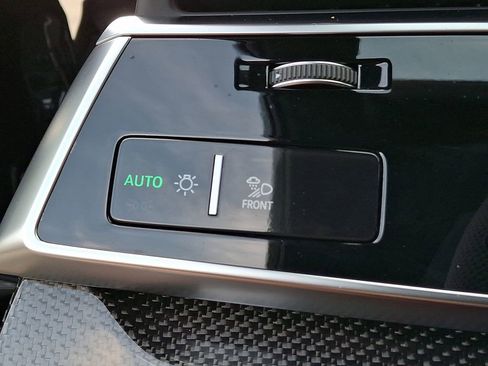Used 2023 Audi SQ7 Prestige w/ Sport Package AWD/4WD image 22