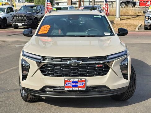 New 2026 Chevrolet Trax RS w/ Sunroof Package image 2