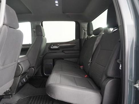 Used 2025 Chevrolet Silverado 1500 LT AWD/4WD image 32