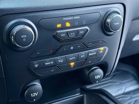 Used 2022 Ford Ranger XLT w/ Equipment Group 302A High image 9