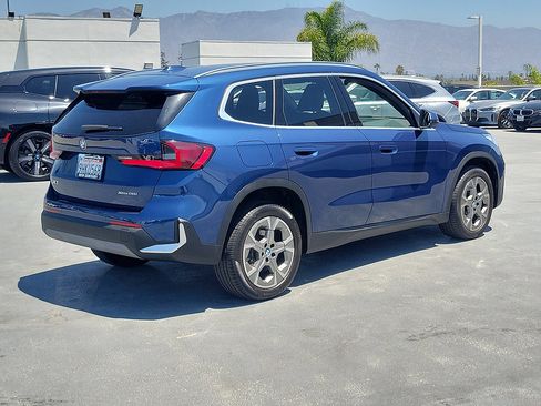 Used 2023 BMW X1 xDrive28i AWD/4WD image 3