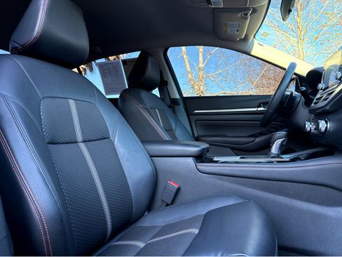 Certified 2023 Nissan Altima 2.5 SR image 11