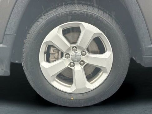 Used 2020 Jeep Compass Latitude w/ Popular Equipment Group image 33