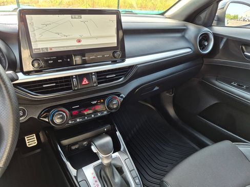 Used 2024 Kia Forte GT-Line w/ GT-Line Premium Package FWD image 23