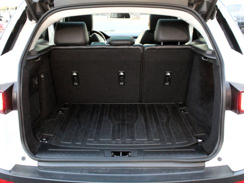 Used 2018 Land Rover Range Rover Evoque image 9