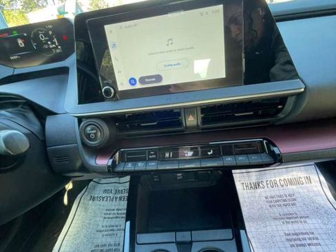 Used 2023 Toyota Prius Prime FWD image 3