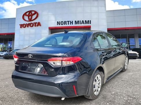 Used 2025 Toyota Corolla LE image 4