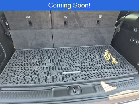 Used 2024 Jeep Wagoneer Series II AWD/4WD image 35