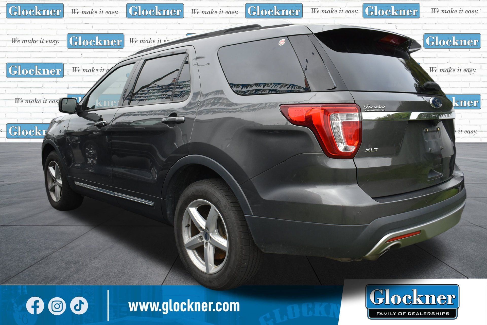 Used 2017 Ford Explorer XLT w/ Equipment Group 202A AWD/4WD image 17