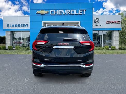 Used 2024 GMC Terrain SLT AWD/4WD image 4
