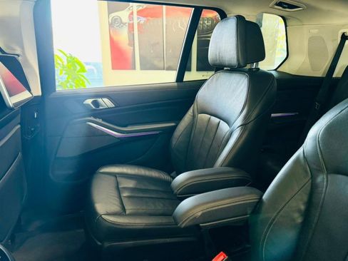 Used 2019 BMW X7 xDrive50i image 25