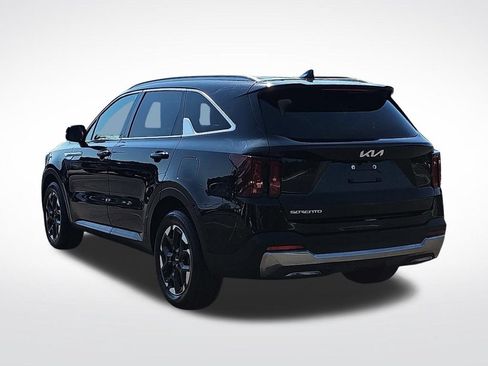 Used 2024 Kia Sorento S FWD image 7