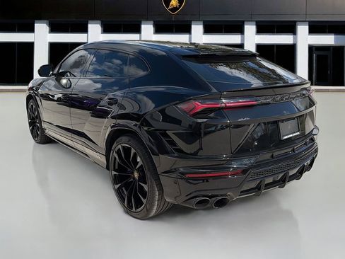 Used 2024 Lamborghini Urus S image 3