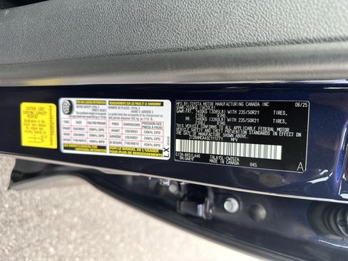 Used 2025 Lexus RX 350 AWD w/ Convenience Package image 35