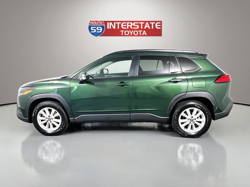 Used 2023 Toyota Corolla Cross LE w/ Moonroof Package AWD/4WD image 4