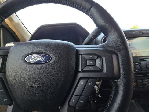 Used 2018 Ford F150 XLT w/ Equipment Group 302A Luxury AWD/4WD image 12