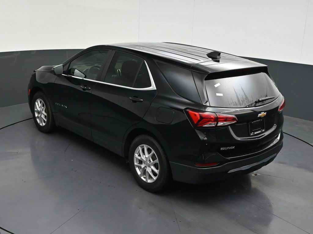 Used 2024 Chevrolet Equinox LT FWD image 17