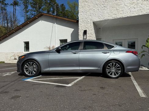 Used 2015 Hyundai Genesis 3.8 w/ Option Group 02 image 2