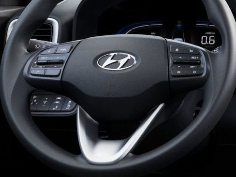 New 2026 Hyundai Venue SE FWD image 15