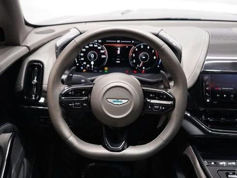 Used 2025 Aston Martin DBX 707 AWD/4WD image 18