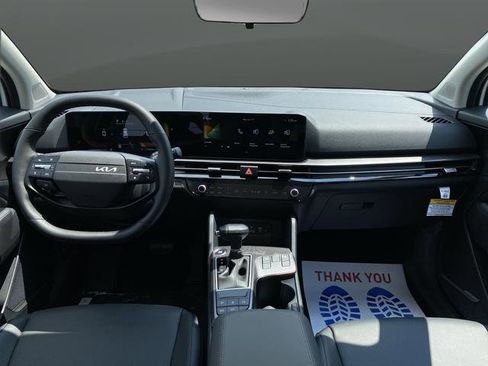 New 2026 Kia Sportage EX image 5