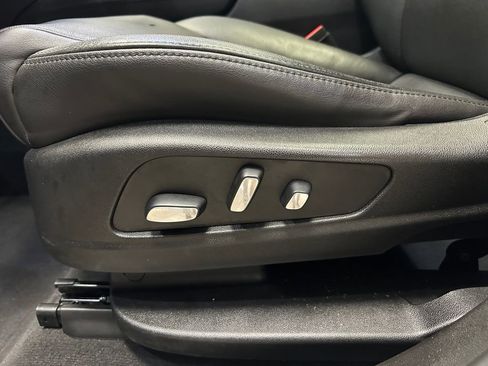 Used 2019 Cadillac XT5 Luxury image 19