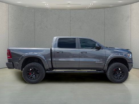 Used 2024 RAM 1500 Laramie AWD/4WD image 2