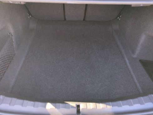 Used 2023 BMW 330i w/ Driving Assistance Package image 6