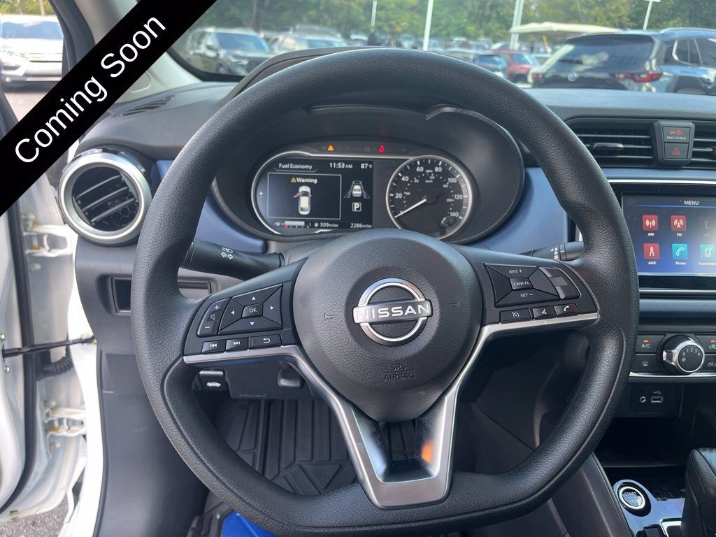 Used 2025 Nissan Versa SV w/ Trunk Package FWD image 15