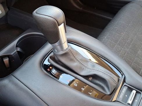 Used 2025 Honda HR-V LX image 13