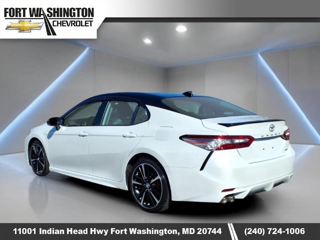 Used 2019 Toyota Camry XSE w/ Navigation Package FWD image 4