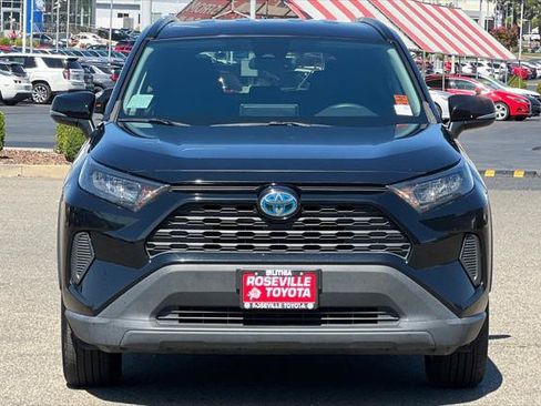 Certified 2022 Toyota RAV4 LE AWD/4WD image 10