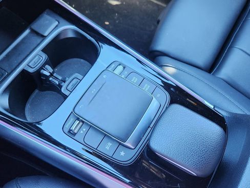 Used 2023 Mercedes-Benz GLA 250 4MATIC image 18