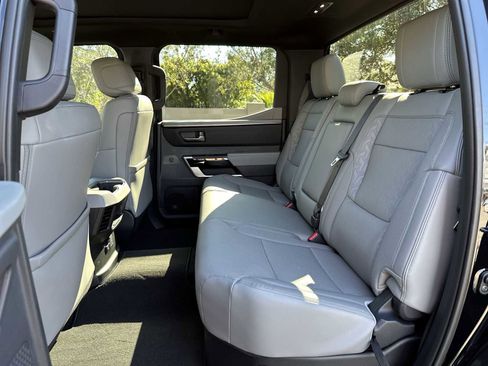 Used 2025 Toyota Tundra Limited image 18