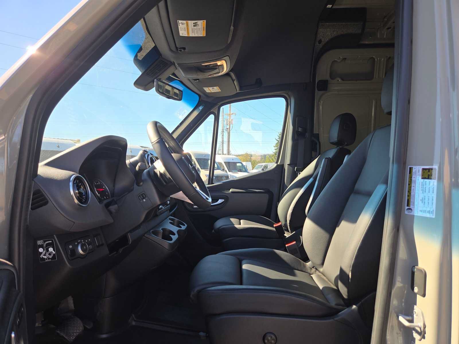 Used 2026 Mercedes-Benz Sprinter 2500 image 21