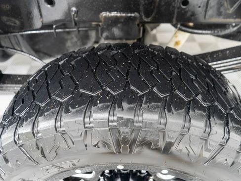 Used 2017 RAM 3500 Laramie w/ Protection Group image 32