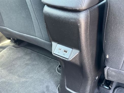 Used 2023 Chevrolet Bolt EUV LT w/ Driver Confidence Package FWD image 20